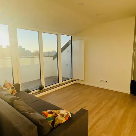 Appartement New Sunny Rooftop With A Terrace 10 Minutes From City Centre Prague