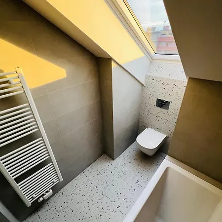 Appartement New Sunny Rooftop With A Terrace 10 Minutes From City Centre